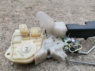 bontott HONDA STREAM Bal első Ajtózár