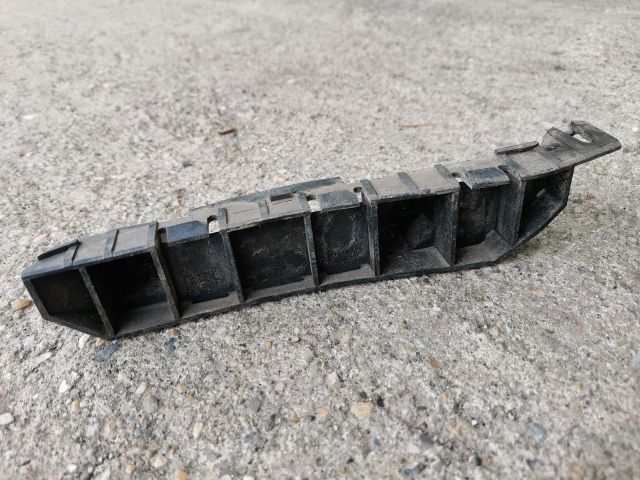 bontott HONDA STREAM Bal első Lökhárító Tartó (Műanyag)