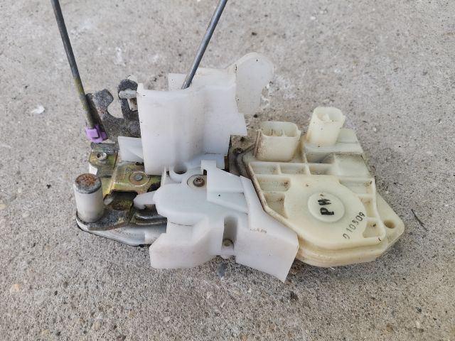 bontott HONDA STREAM Jobb első Ajtózár