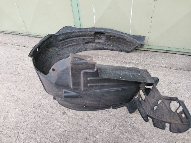 bontott HONDA STREAM Jobb első Dobbetét (Kerékjárati, Műanyag)