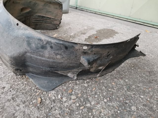 bontott HONDA STREAM Jobb első Dobbetét (Kerékjárati, Műanyag)