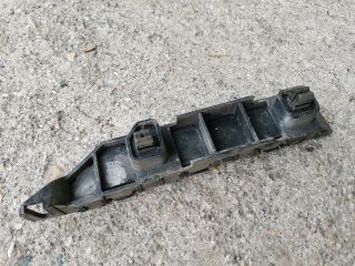 bontott HONDA STREAM Jobb első Lökhárító Tartó (Műanyag)