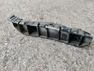 bontott HONDA STREAM Jobb első Lökhárító Tartó (Műanyag)