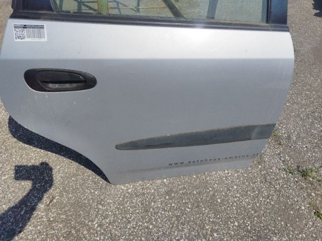 bontott HONDA STREAM Jobb hátsó Ajtó (Részeivel)