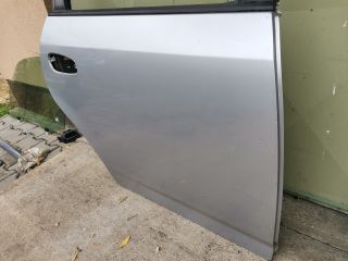 bontott HONDA STREAM Jobb hátsó Ajtó (Üres lemez)