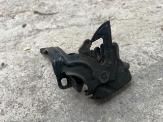 bontott HONDA STREAM Motorháztető Zárszerkezet