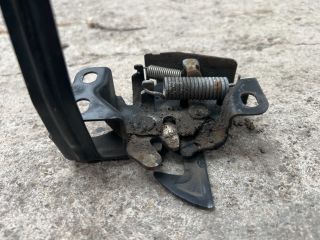 bontott HONDA STREAM Motorháztető Zárszerkezet