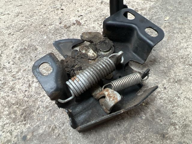 bontott HONDA STREAM Motorháztető Zárszerkezet