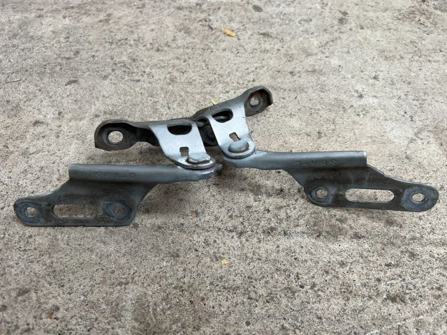 bontott HONDA STREAM Motorháztető Zsanér Pár