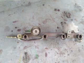 bontott HONDA STREAM Porlasztó Sor / Híd