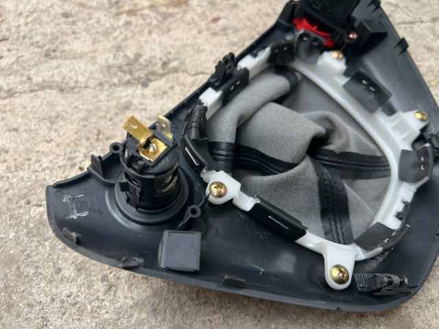 bontott HONDA STREAM Váltószoknya