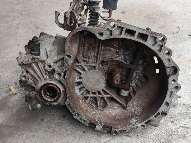 bontott HYUNDAI ACCENT Váltó (Mechanikus)