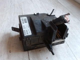 bontott HYUNDAI ACCENT Biztosítéktábla Motortér