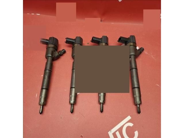 bontott HYUNDAI ACCENT Porlasztó (1 db)