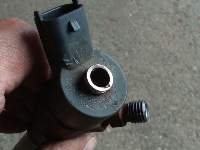 bontott HYUNDAI ACCENT Porlasztó (1 db)