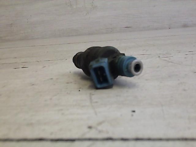 bontott HYUNDAI ACCENT Porlasztó (1 db)