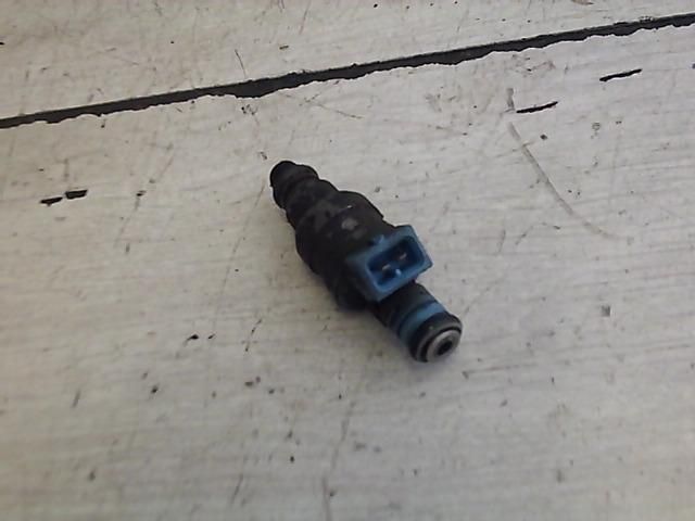 bontott HYUNDAI ACCENT Porlasztó (1 db)