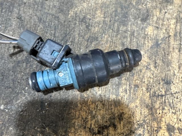 bontott HYUNDAI ACCENT Porlasztó (1 db)