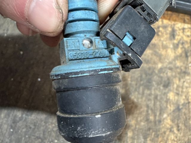 bontott HYUNDAI ACCENT Porlasztó (1 db)