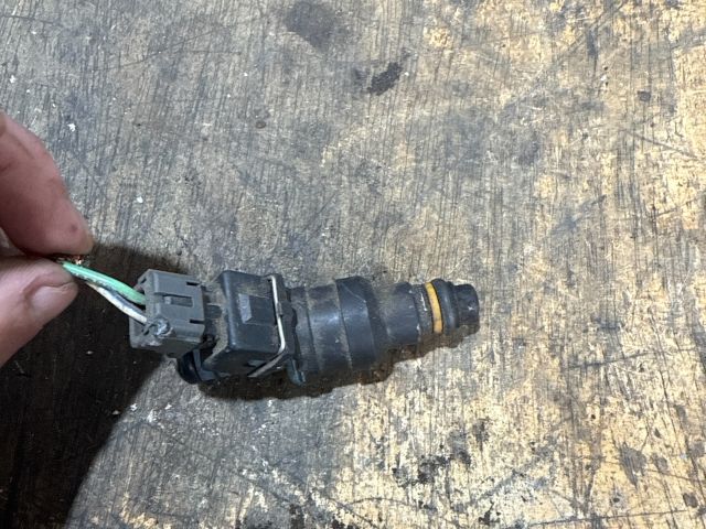 bontott HYUNDAI ACCENT Porlasztó (1 db)