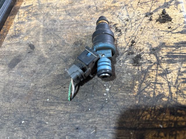 bontott HYUNDAI ACCENT Porlasztó (1 db)