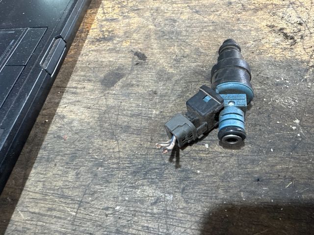 bontott HYUNDAI ACCENT Porlasztó (1 db)