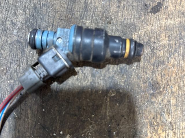 bontott HYUNDAI ACCENT Porlasztó (1 db)