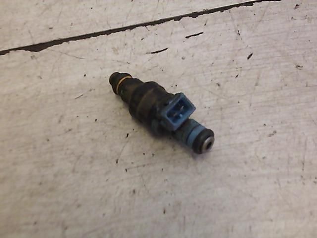 bontott HYUNDAI ACCENT Porlasztó (1 db)