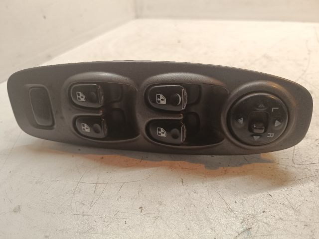 bontott HYUNDAI ACCENT Ablakemelő és Tükör Kapcsoló