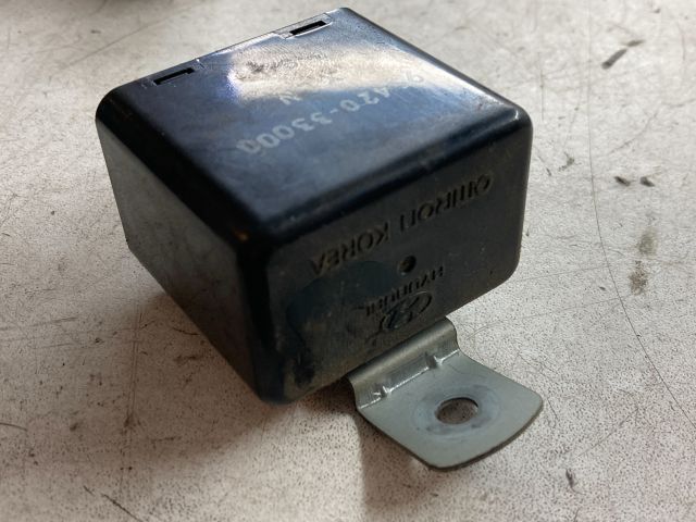 bontott HYUNDAI ACCENT Ablaktörlő Relé