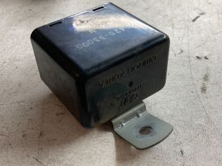 bontott HYUNDAI ACCENT Ablaktörlő Relé