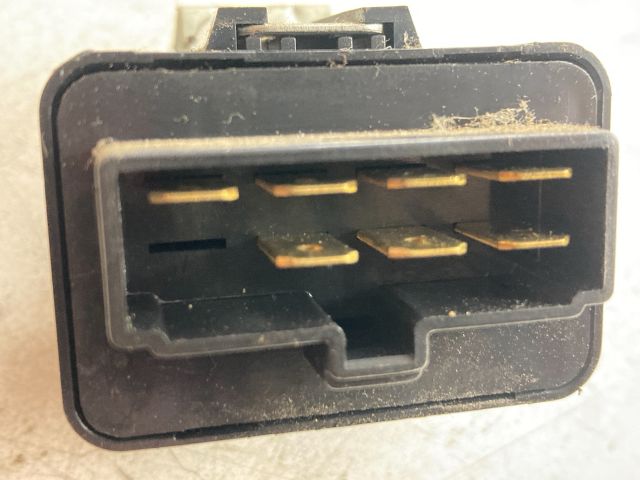 bontott HYUNDAI ACCENT Ablaktörlő Relé