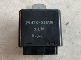 bontott HYUNDAI ACCENT Ablaktörlő Relé