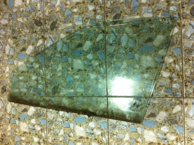 bontott HYUNDAI ACCENT Bal első Ablak