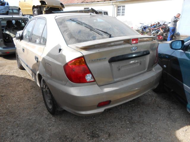 bontott HYUNDAI ACCENT Bal első Ablakemelő Motor