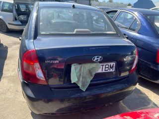 bontott HYUNDAI ACCENT Bal hátsó Ajtó (Üres lemez)