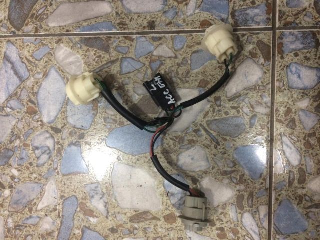 bontott HYUNDAI ACCENT Bal Hátsó Lámpa Foglalat