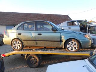 bontott HYUNDAI ACCENT Bal Napellenző Tartó