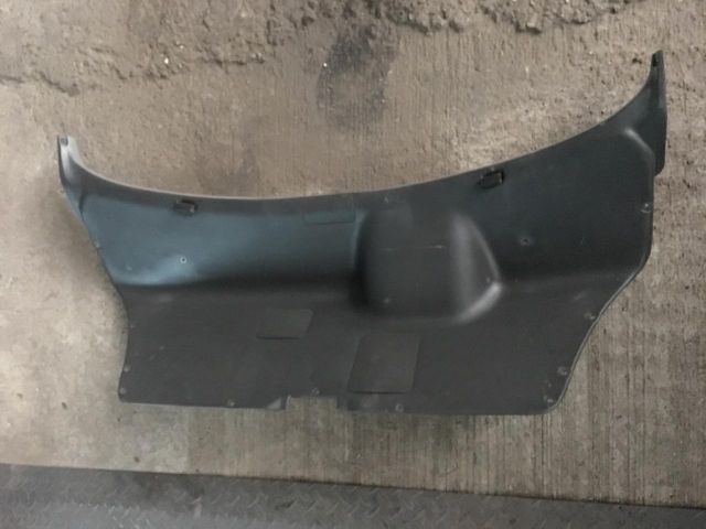 bontott HYUNDAI ACCENT Csomagtérajtó Burkolat (Részeivel)