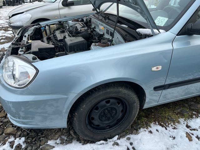 bontott HYUNDAI ACCENT Csomagtérajtó Díszléc