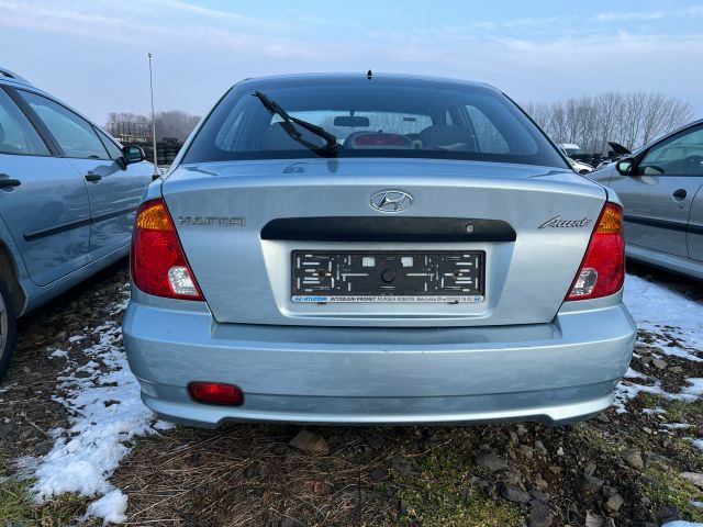 bontott HYUNDAI ACCENT Csomagtérajtó Díszléc