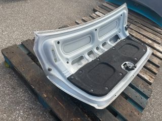 bontott HYUNDAI ACCENT Csomagtérajtó (Részeivel)