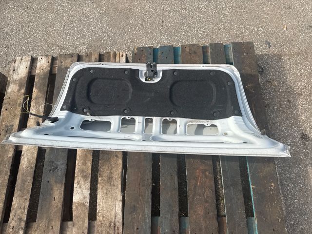 bontott HYUNDAI ACCENT Csomagtérajtó (Részeivel)