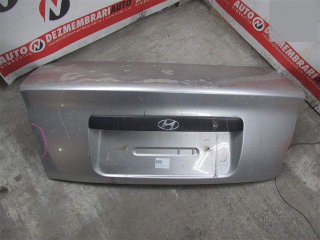 bontott HYUNDAI ACCENT Csomagtérajtó (Üres lemez)