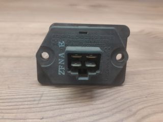 bontott HYUNDAI ACCENT Előtét Ellenállás Fűtőmotor