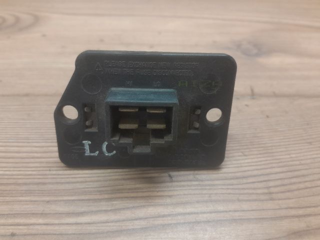 bontott HYUNDAI ACCENT Előtét Ellenállás Fűtőmotor