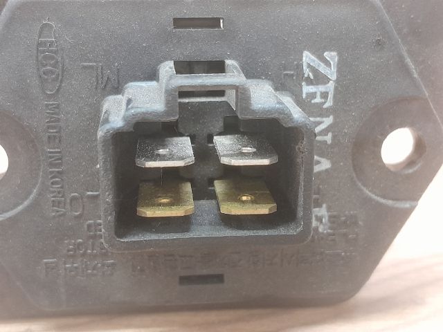 bontott HYUNDAI ACCENT Előtét Ellenállás Fűtőmotor