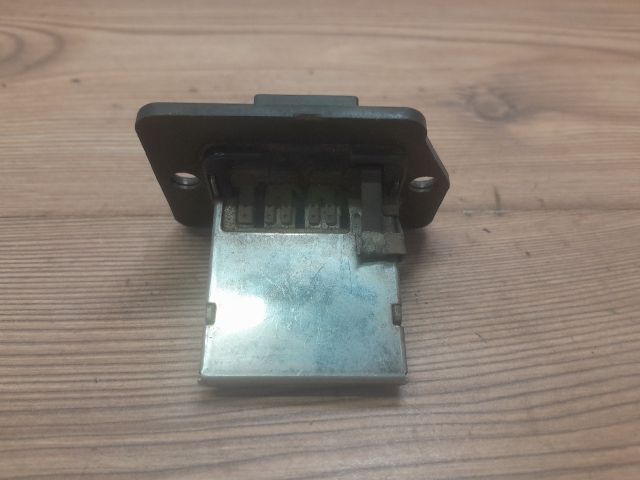 bontott HYUNDAI ACCENT Előtét Ellenállás Fűtőmotor