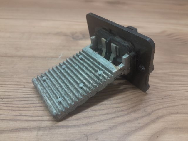 bontott HYUNDAI ACCENT Előtét Ellenállás Fűtőmotor