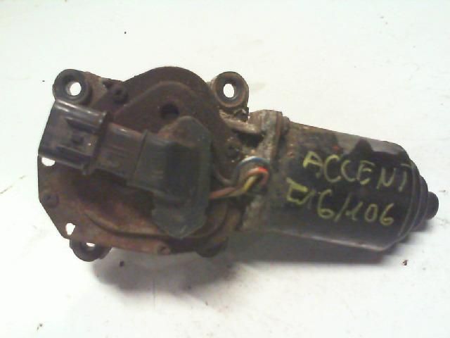 bontott HYUNDAI ACCENT Első Ablaktörlő Motor